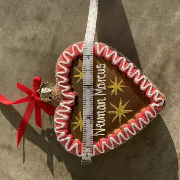 NEIMAN MARCUS Christmas Collectible 2010 GLASS ORNAMENT Tree Decoration - Picture 7 of 16